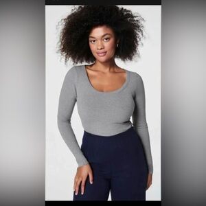 SPANX Heather Gray Long Sleeve Scoop Neck T-Shirt Small